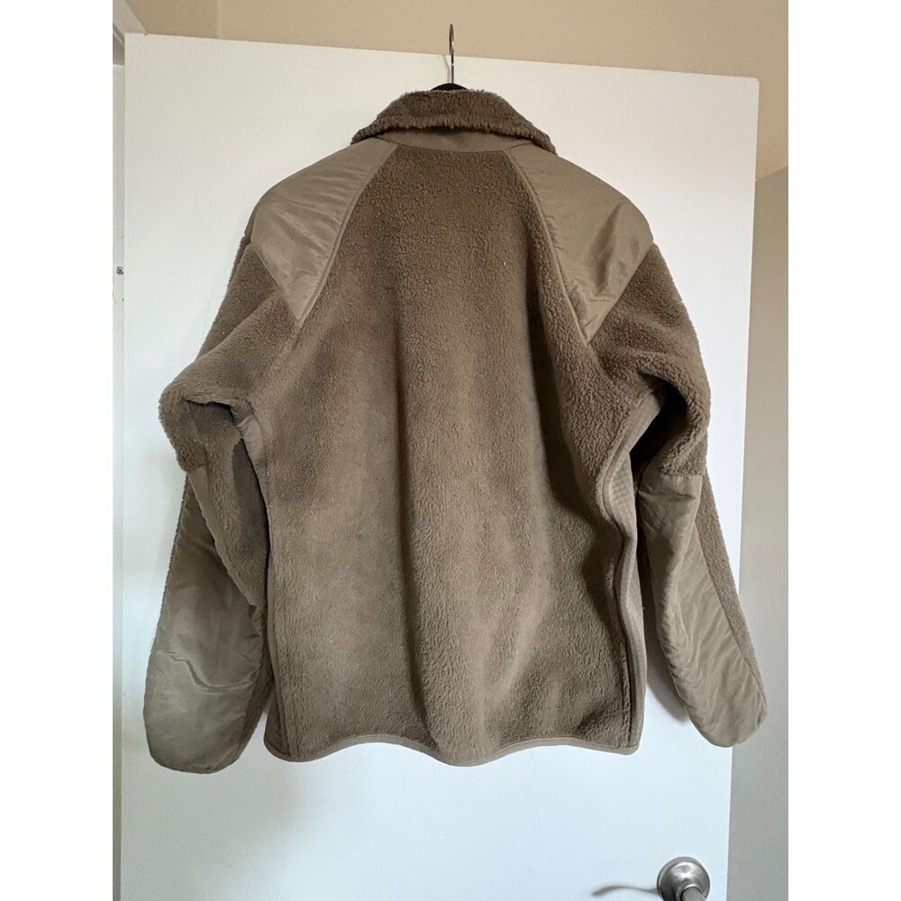 Authentic US Military Gen III Level 3 Polartec Fleece Jacket Coyote Tan Sm Short - Picture 3 of 7